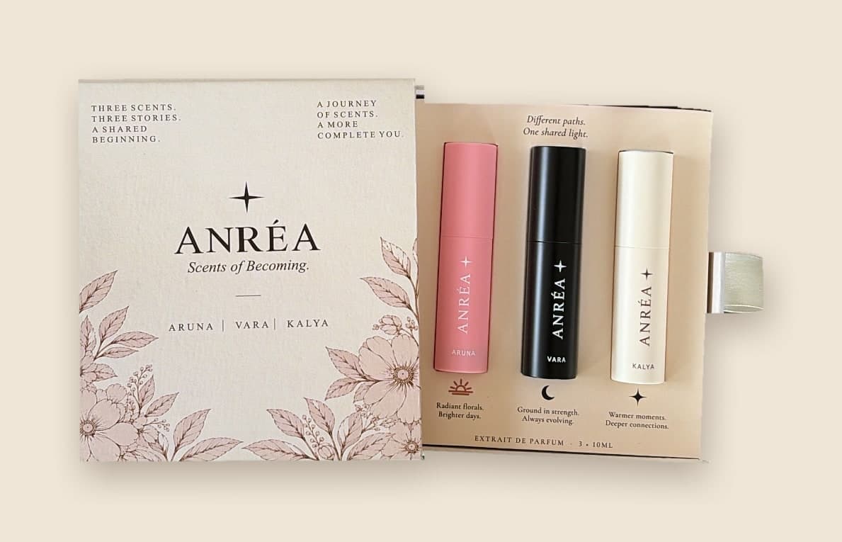 The First Chapter Set: ANRÉA ARUNA, VARA dan KALYA Extrait de Parfum 3 × 10ML